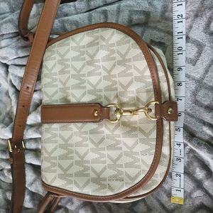 Michael Kors Saddle bag purse
